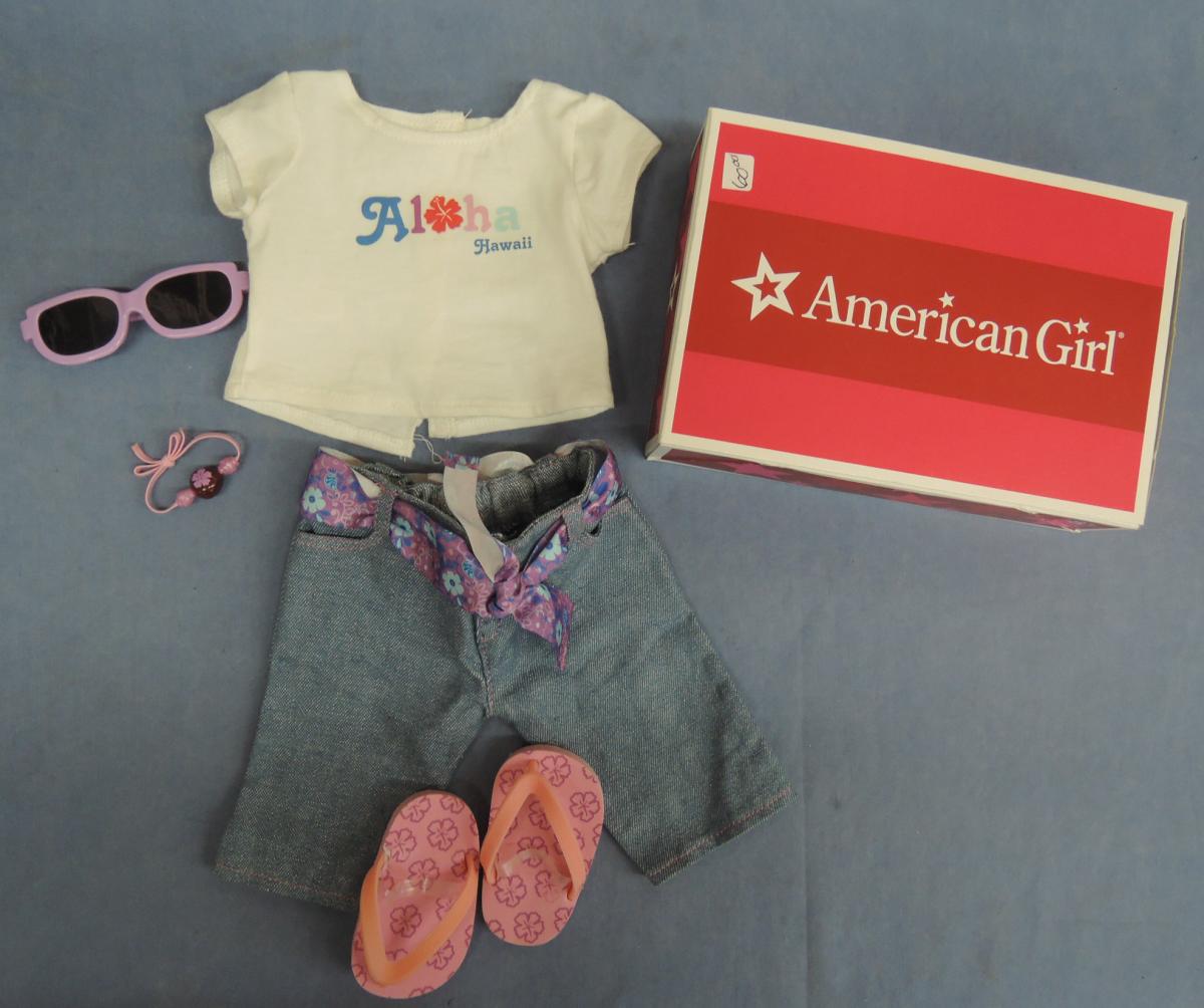 KA01 American Girl Kanani Akina's Aloha in box (American Girl